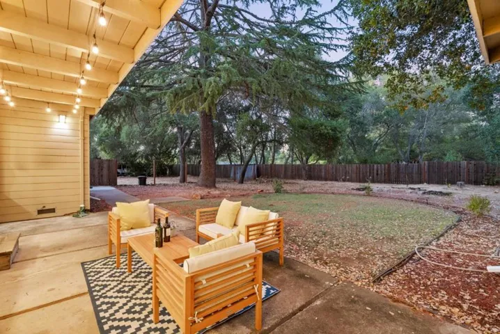 20141 Mendelsohn Lane, Saratoga, California 95070