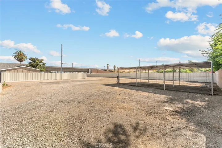 Ample room to play or build