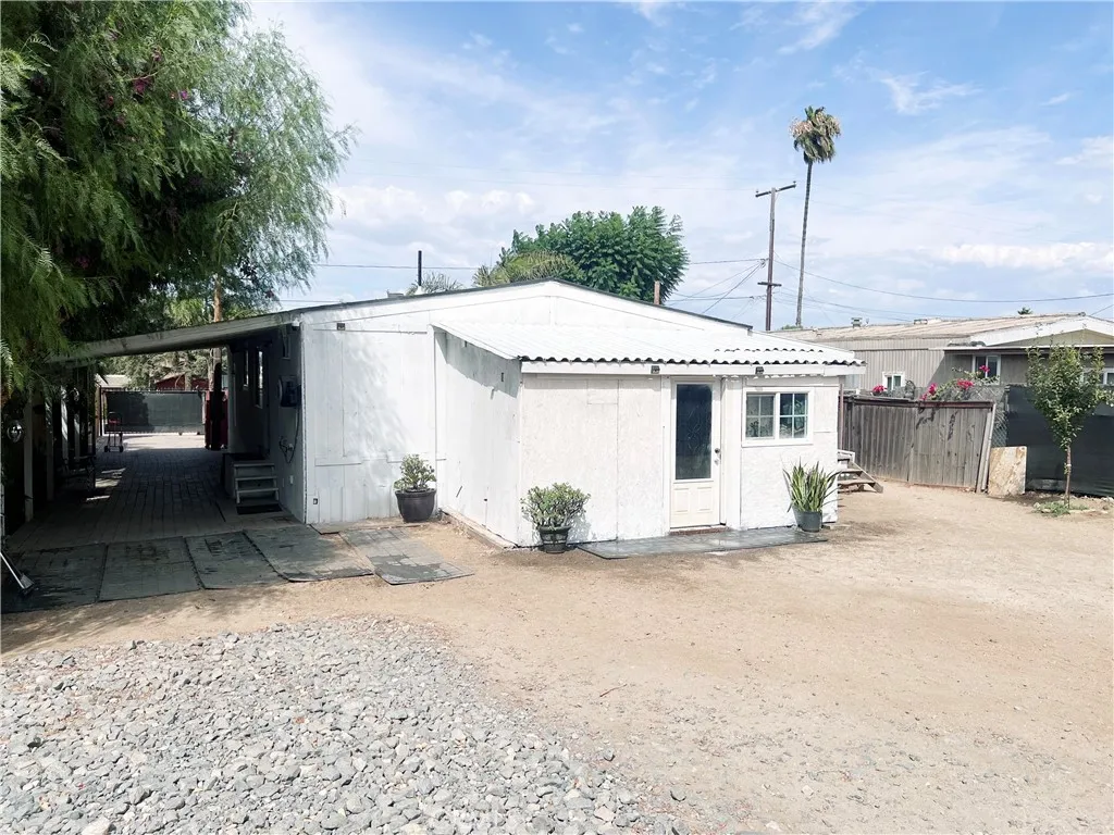 20415 Myron St, Perris, California 92570 home-pic-21