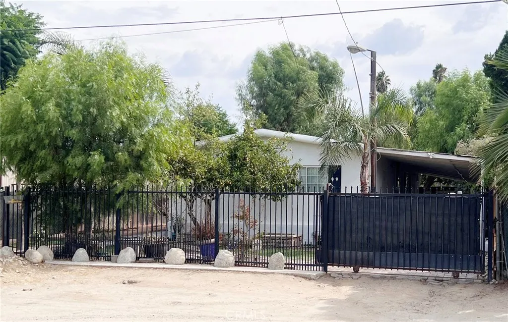20415 Myron St, Perris, California 92570 home-pic-1