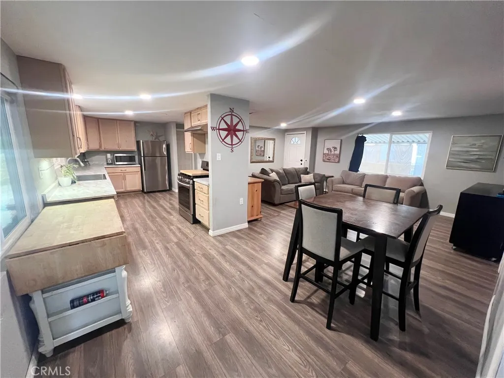 20415 Myron St, Perris, California 92570 home-pic-2