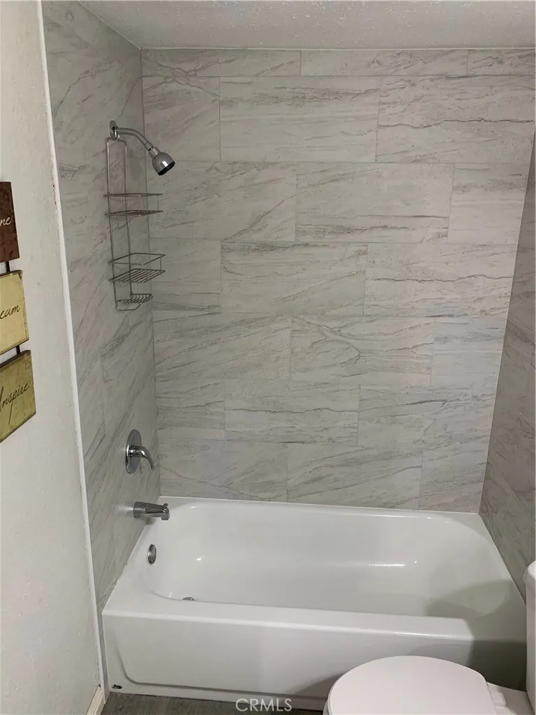 20415 Myron St, Perris, California 92570 home-pic-17