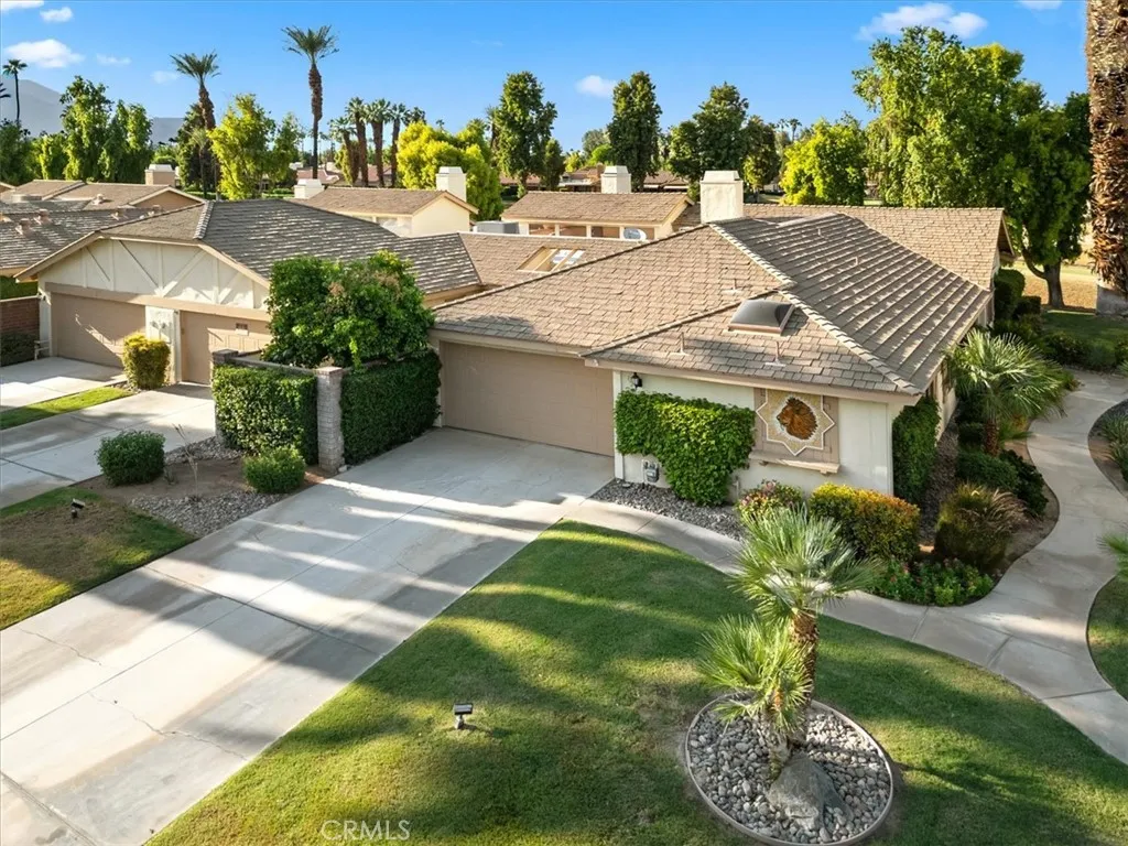 172 S Castellana, Palm Desert, California 92260 home-pic-49