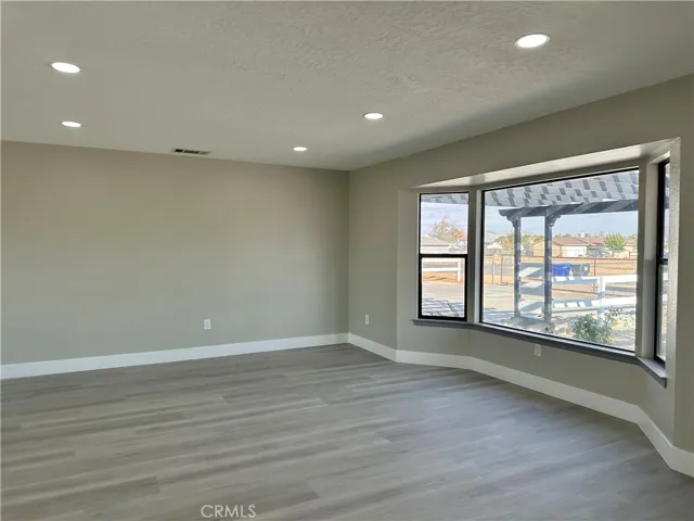 22355 Standing Rock Avenue, Apple Valley, California 92307