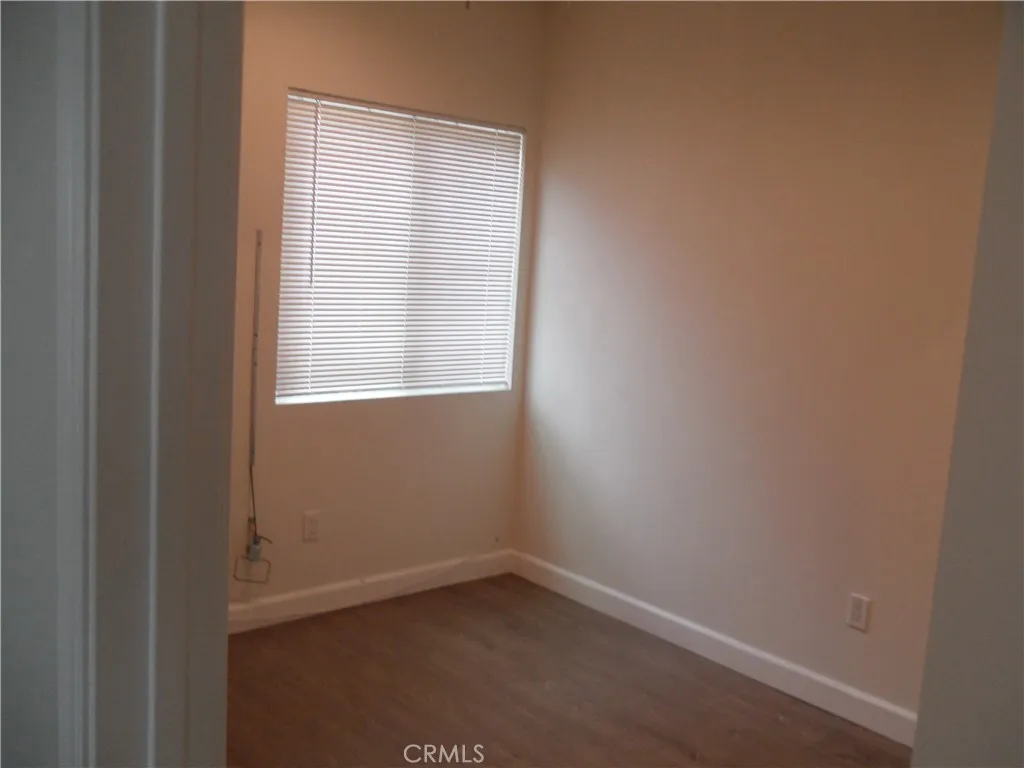 8763 S San Pedro Street, Los Angeles, California 90003 home-pic-20
