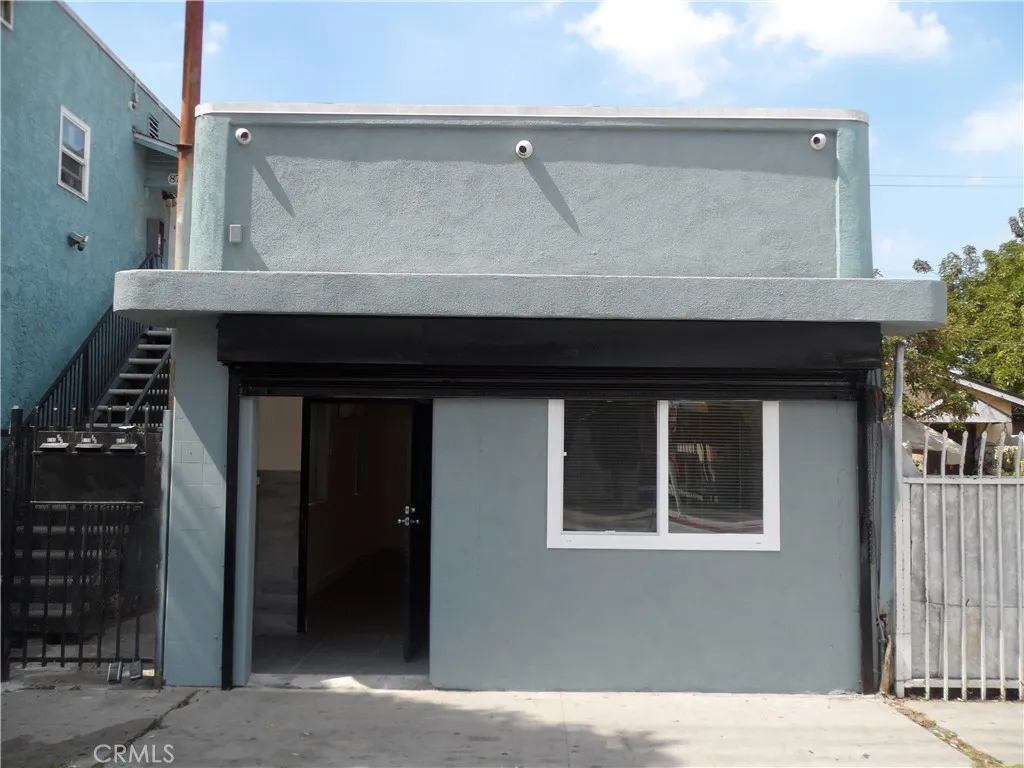 8763 S San Pedro Street, Los Angeles, California 90003 home-pic-1