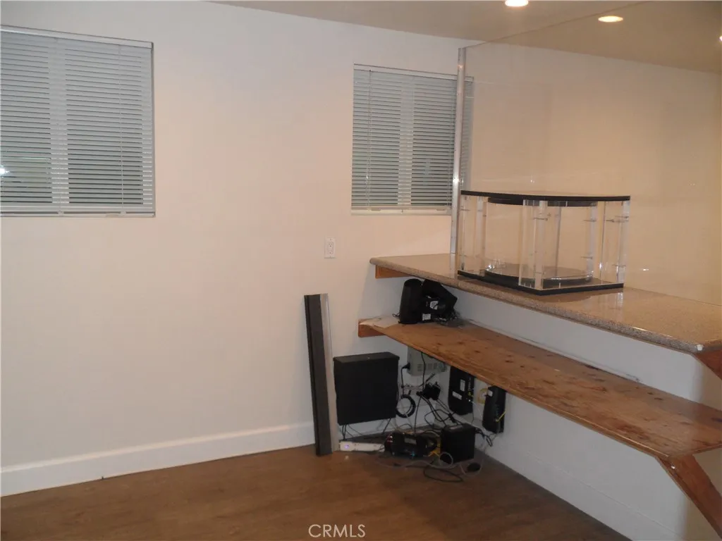 8763 S San Pedro Street, Los Angeles, California 90003 home-pic-13