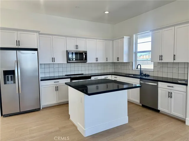 189 Cessna Court, San Luis Obispo, California 93401