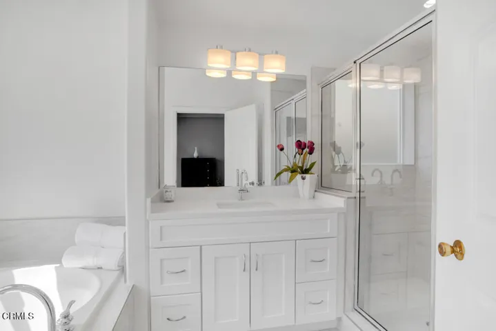 1300 Blue Hill Rd-HsHProd-52