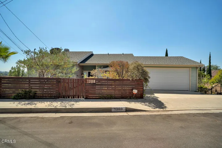 1300 Blue Hill Rd-HsHProd-11