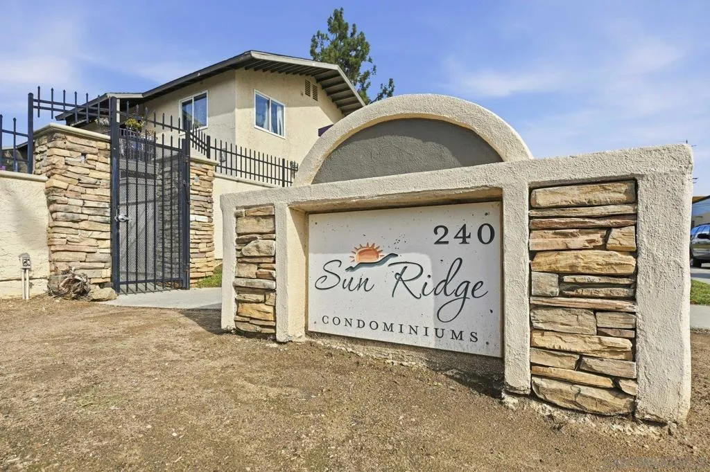 240 W Lincoln Ave 8, Escondido, California 92026 home-pic-0