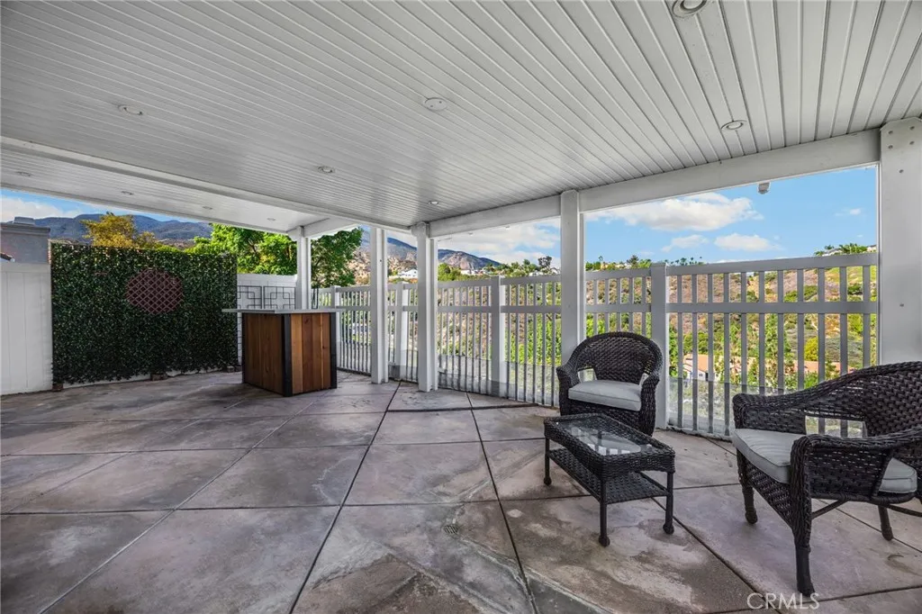 1544 Elegante Court, Corona, California 92882 home-pic-20