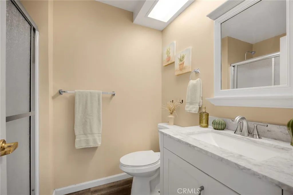 1544 Elegante Court, Corona, California 92882 home-pic-15