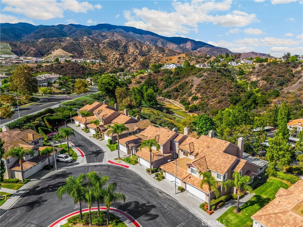 1544 Elegante Court, Corona, California 92882 home-pic-4
