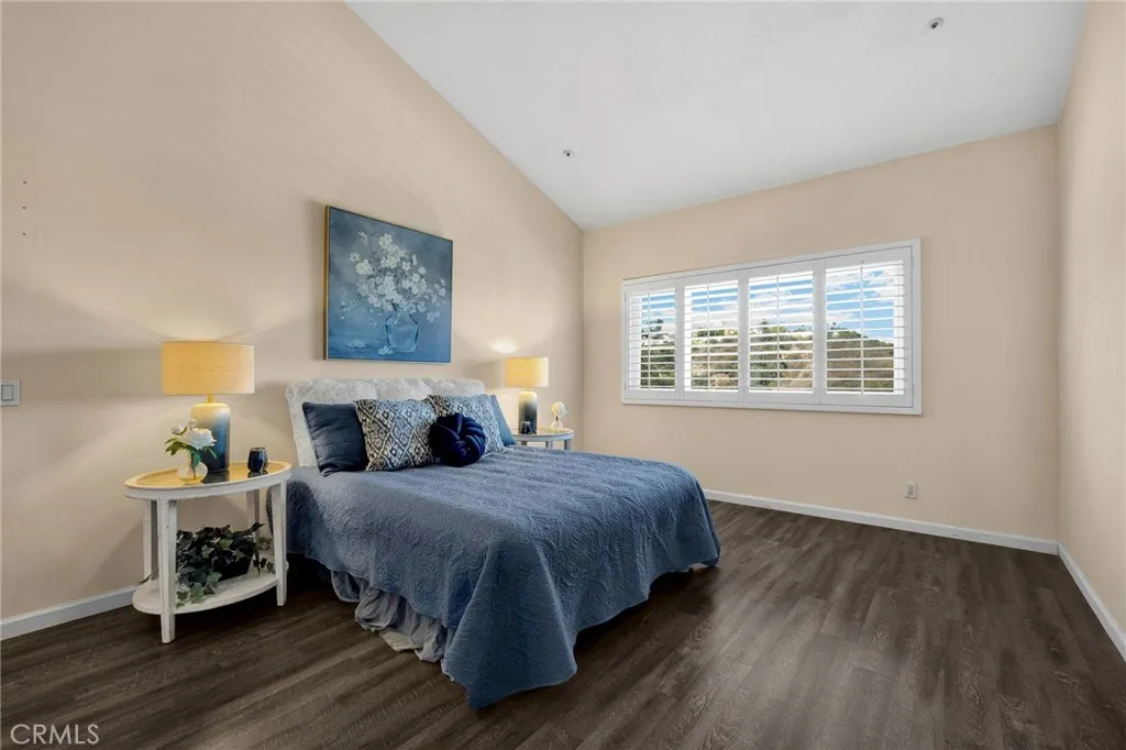 1544 Elegante Court, Corona, California 92882 home-pic-17