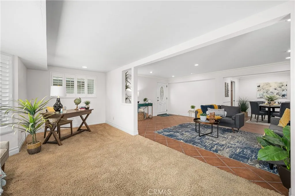 1920 Mckinney Way 17a, Seal Beach, California 90740 home-pic-18