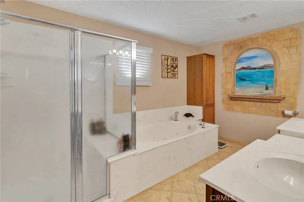 9983 Ladera Avenue, Lucerne Valley, California 92356 home-pic-26