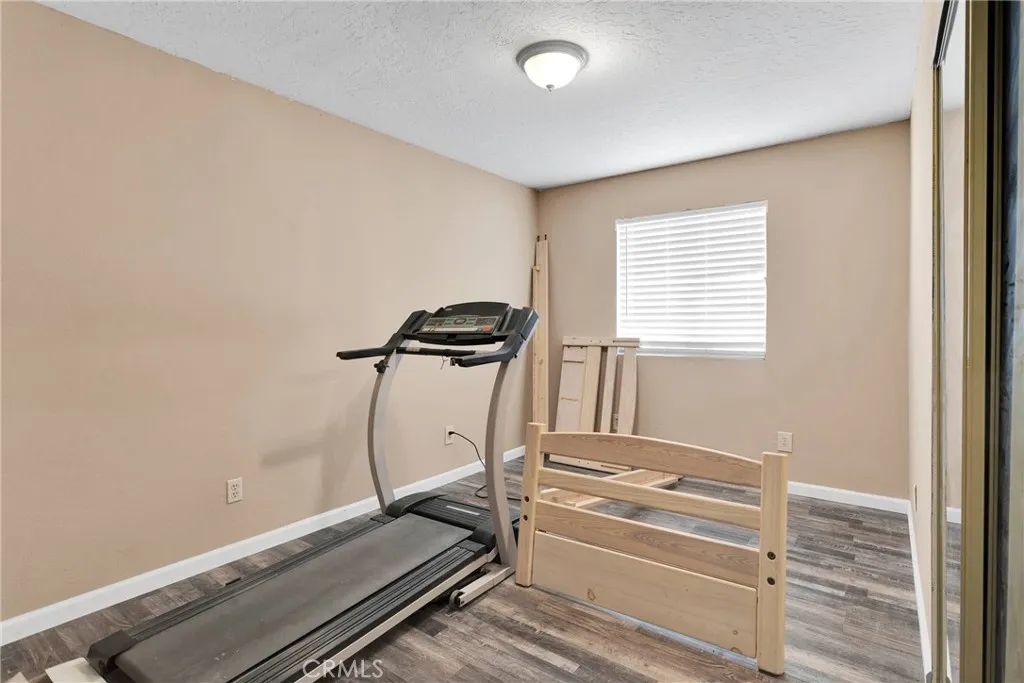 9983 Ladera Avenue, Lucerne Valley, California 92356 home-pic-17