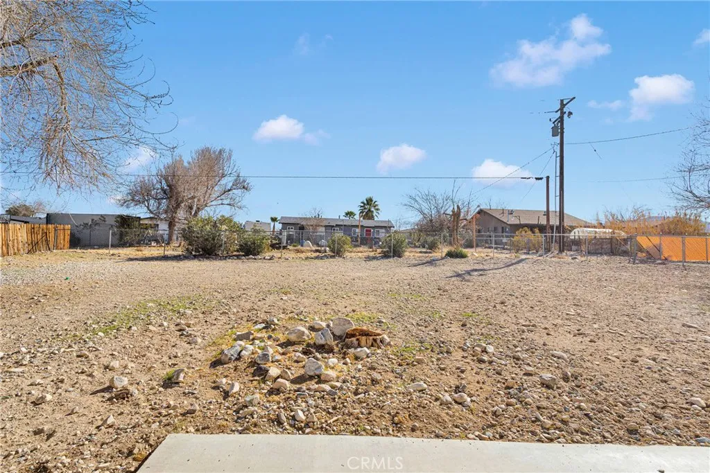 9983 Ladera Avenue, Lucerne Valley, California 92356 home-pic-32