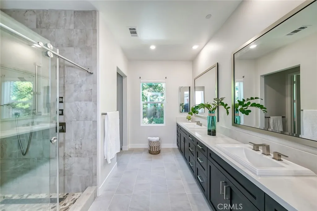 66 Bolide, Irvine, California 92618 home-pic-22