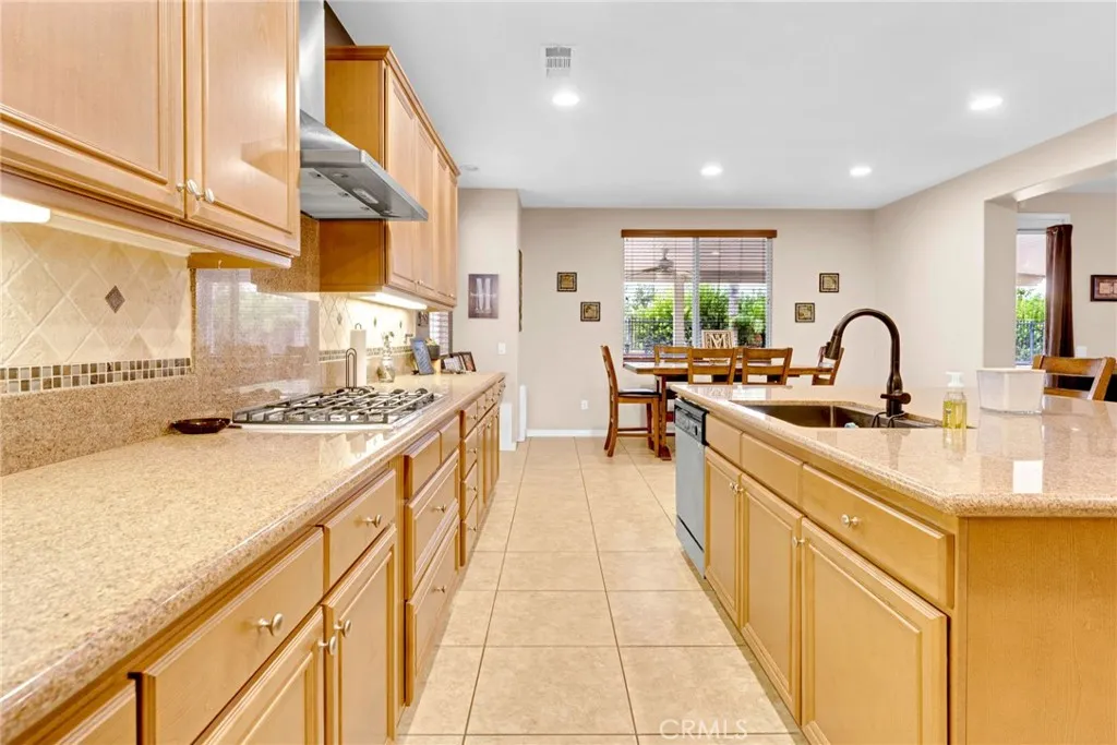 14380 Belhaven Avenue, Chino, California 91710 home-pic-21