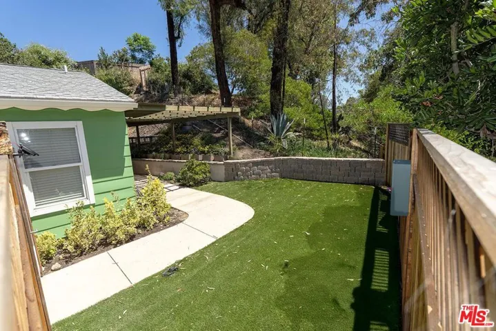 Beautiful ADU Private Yard