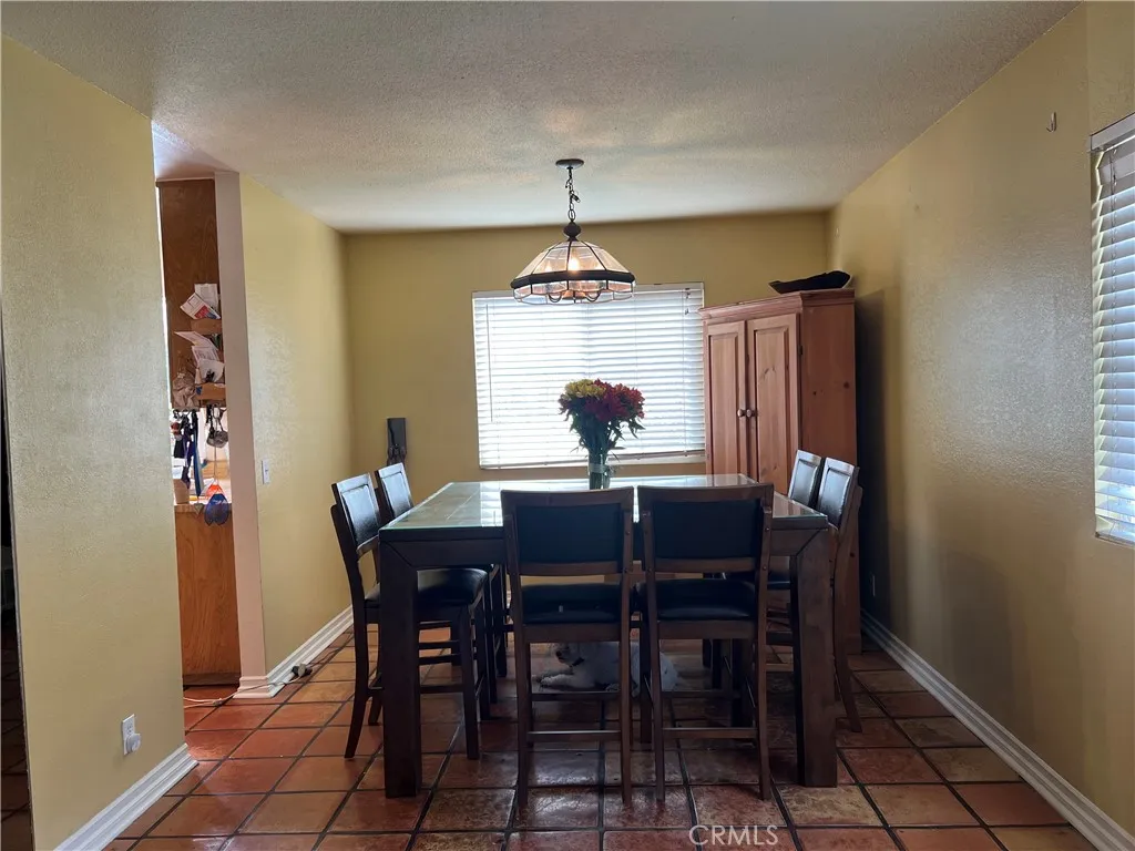 4 Turn Post Lane, Pomona, California 91766 home-pic-7
