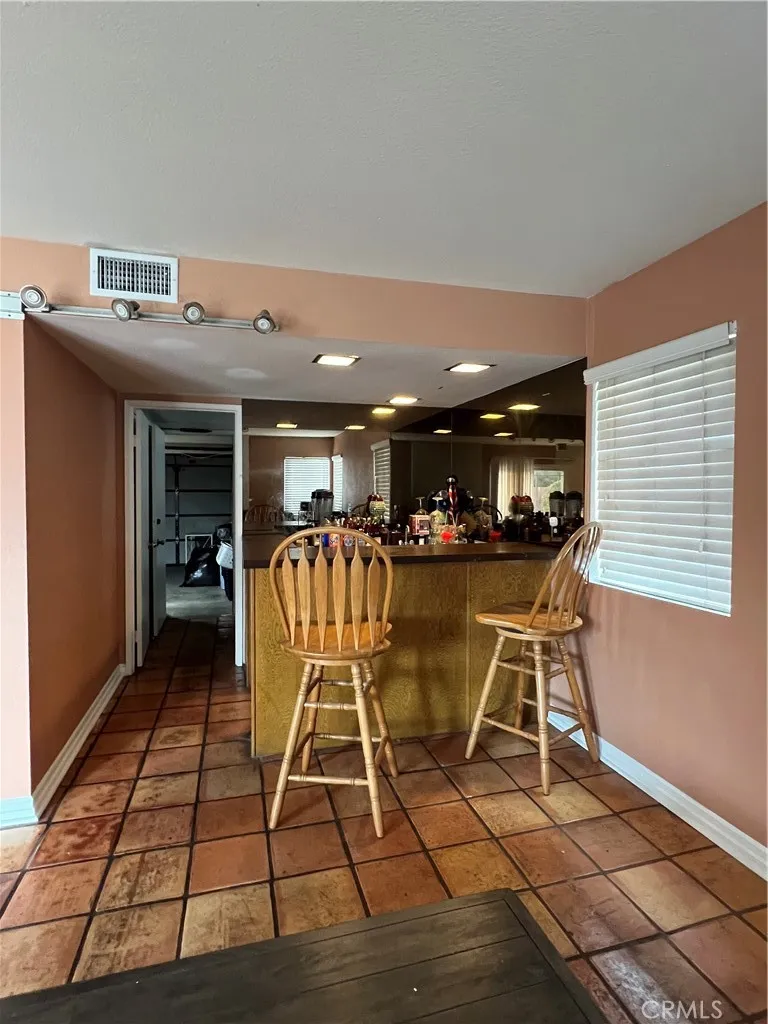 4 Turn Post Lane, Pomona, California 91766 home-pic-21