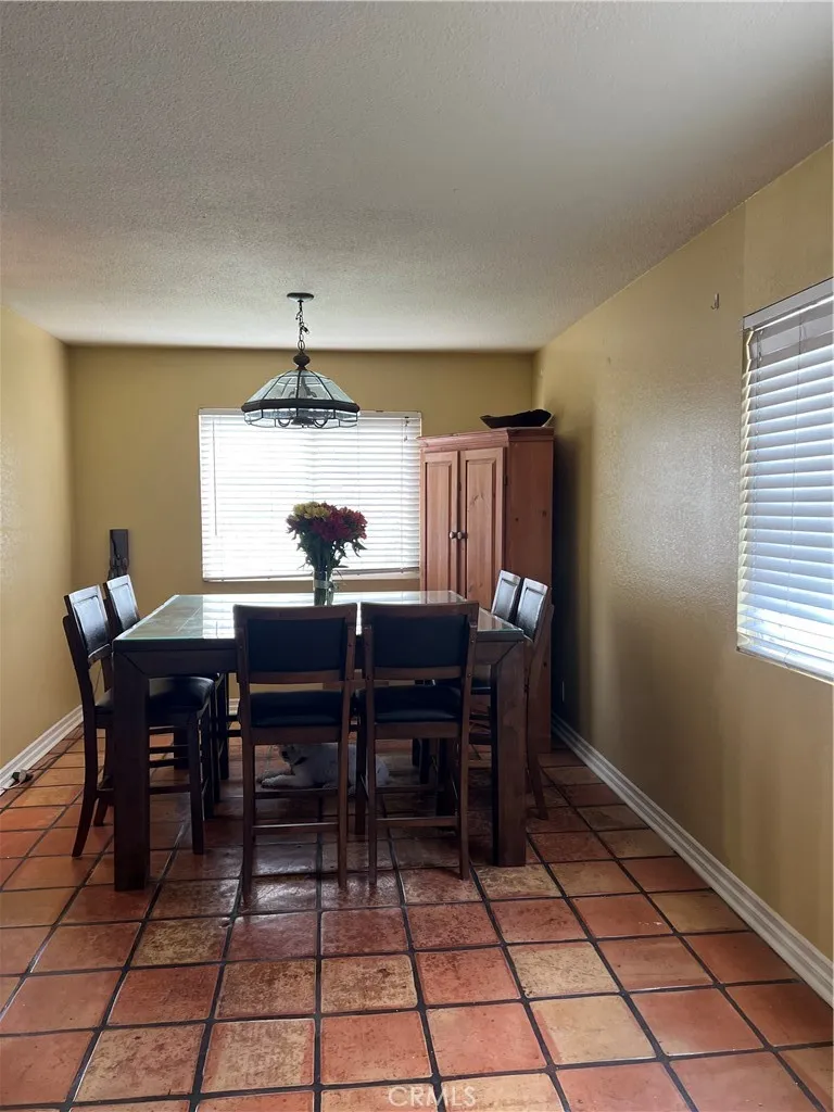 4 Turn Post Lane, Pomona, California 91766 home-pic-8