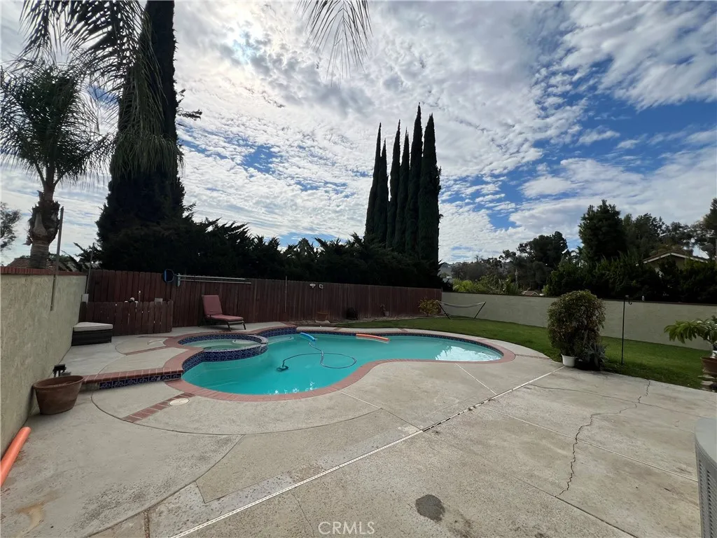 4 Turn Post Lane, Pomona, California 91766 home-pic-51