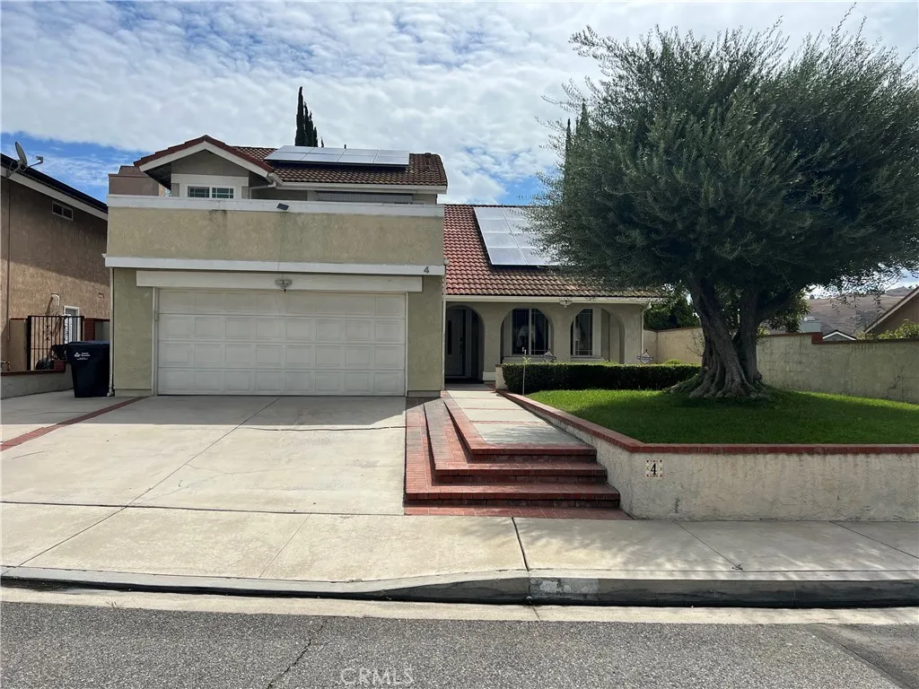 4 Turn Post Lane, Pomona, California 91766 home-pic-0