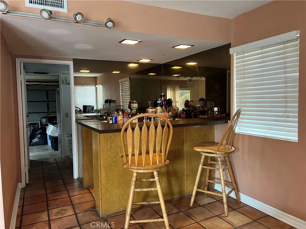 4 Turn Post Lane, Pomona, California 91766 home-pic-25