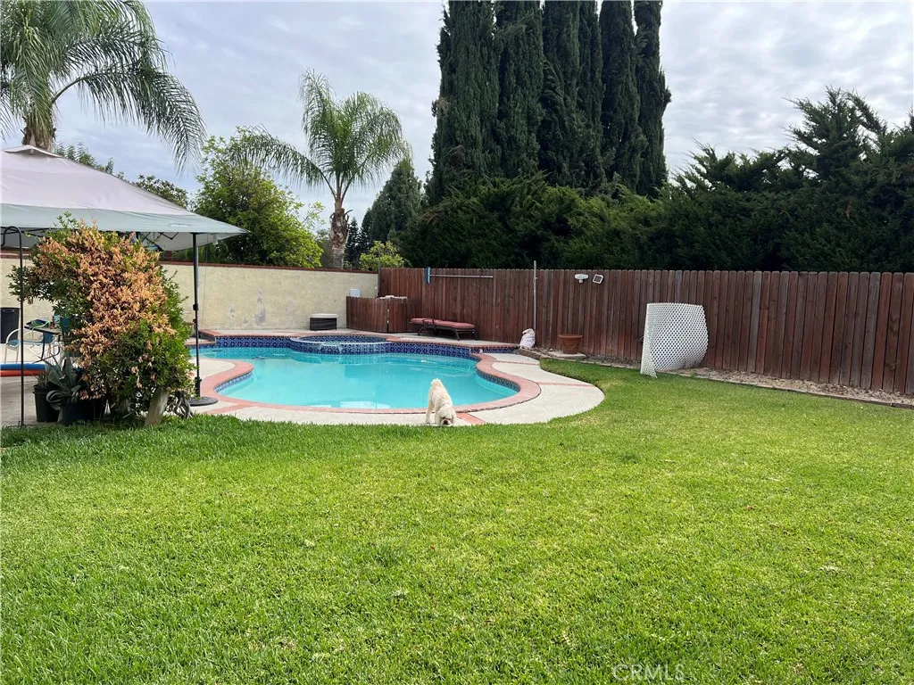 4 Turn Post Lane, Pomona, California 91766 home-pic-1