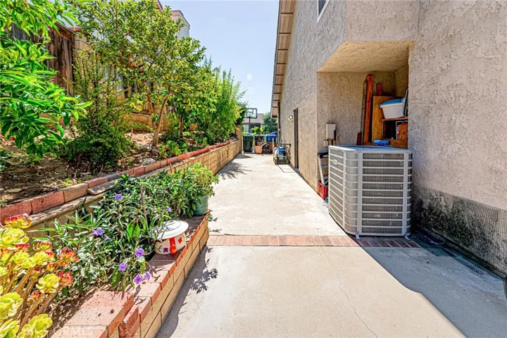 49 Stagecoach Drive, Phillips Ranch, California 91766