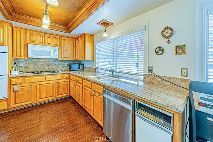 49 Stagecoach Drive, Phillips Ranch, California 91766