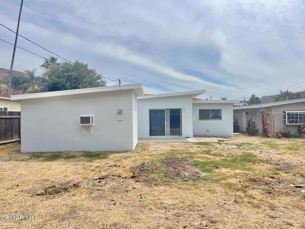 4327 Lou Drive, Simi Valley, California 93063 home-pic-23