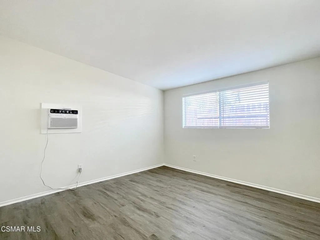 4327 Lou Drive, Simi Valley, California 93063 home-pic-17