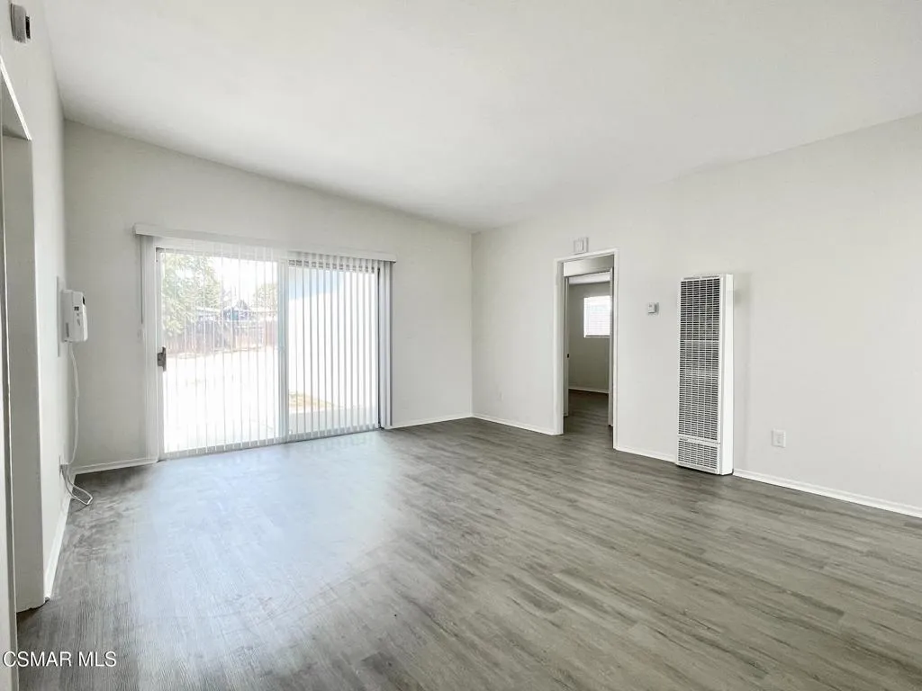 4327 Lou Drive, Simi Valley, California 93063 home-pic-4