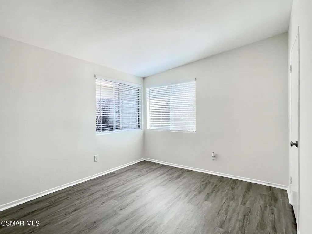 4327 Lou Drive, Simi Valley, California 93063 home-pic-20
