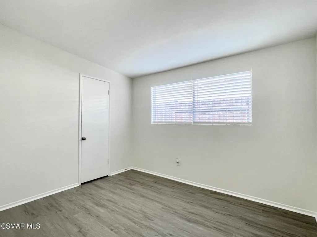 4327 Lou Drive, Simi Valley, California 93063 home-pic-19