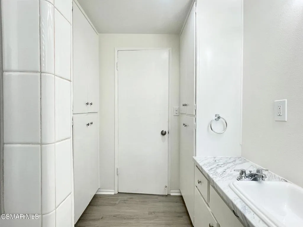 4327 Lou Drive, Simi Valley, California 93063 home-pic-13