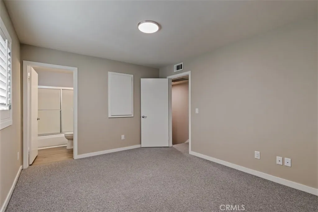 4744 Ben Avenue 11, Valley Village, California 91607 home-pic-15