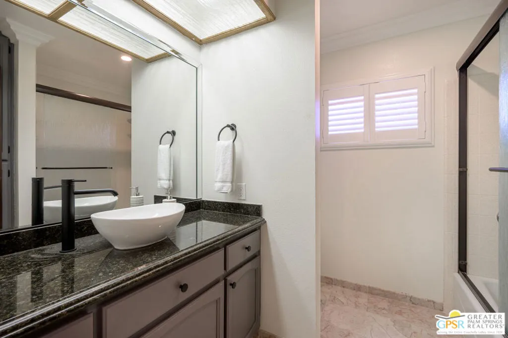 54045 Ridge Road, Yucca Valley, California 92284 home-pic-14