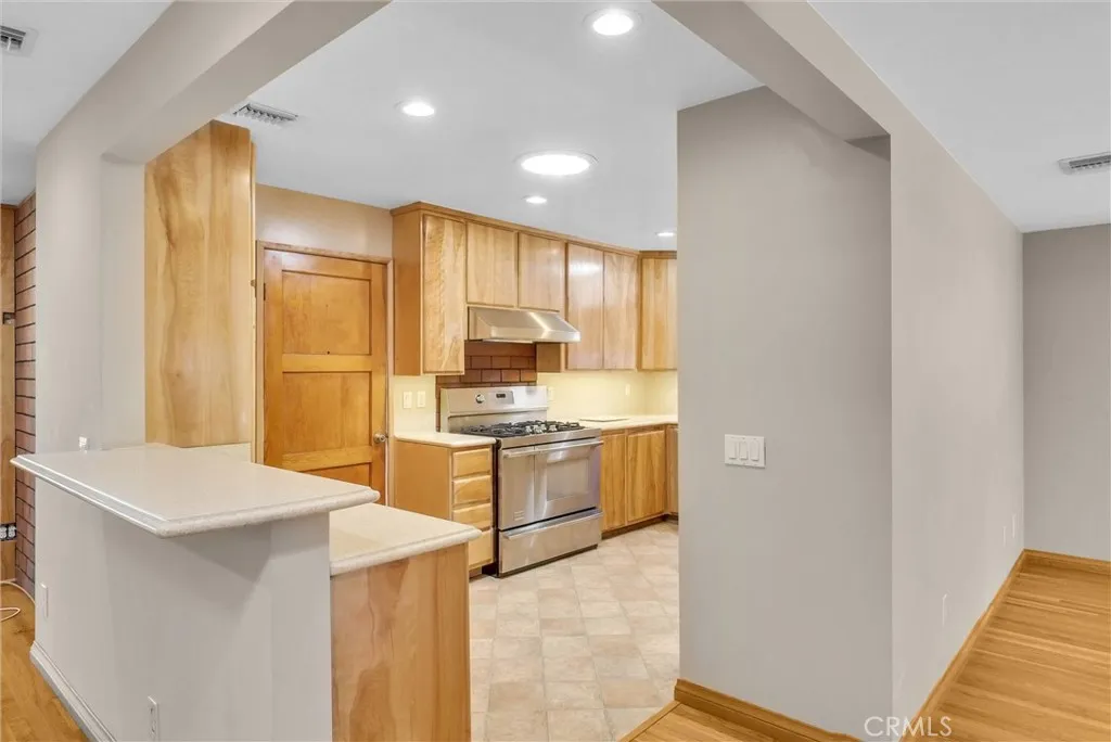 6628 N Muscatel, San Gabriel, California 91775 home-pic-17