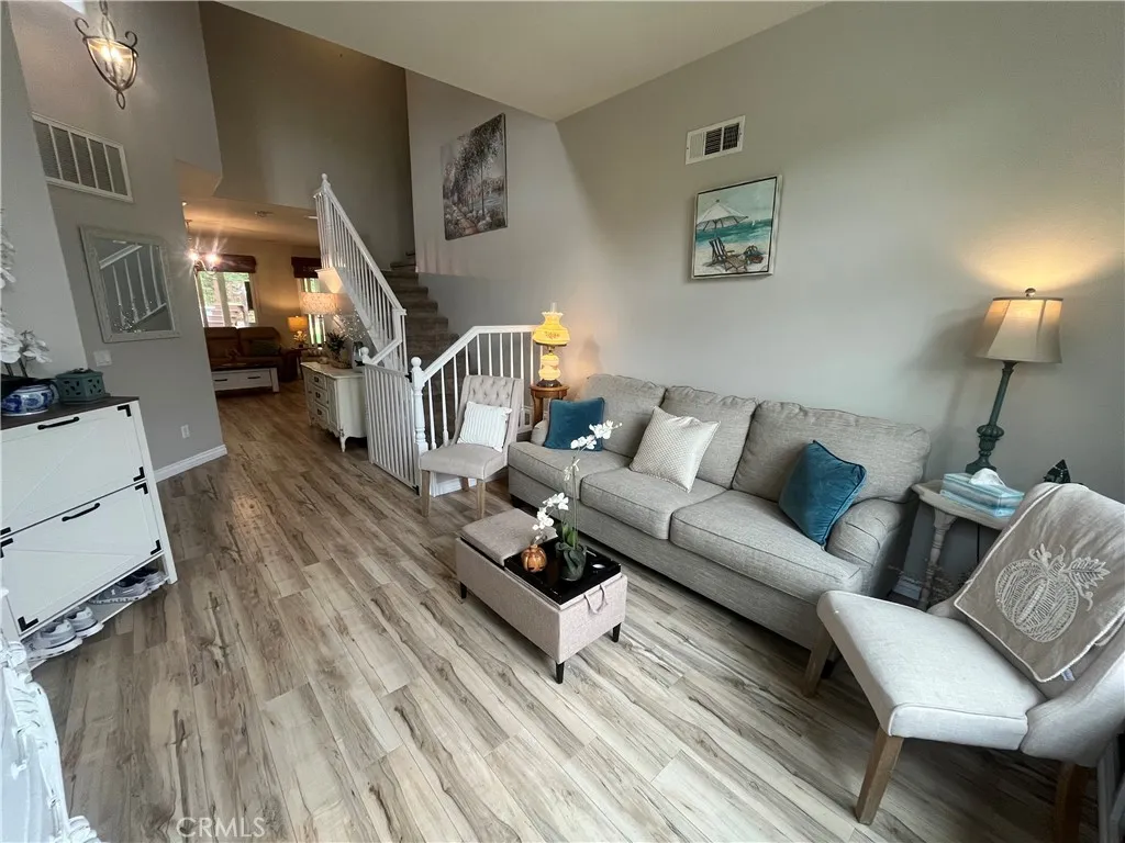 34221 Toyon Ct, Lake Elsinore, California 92532 home-pic-7