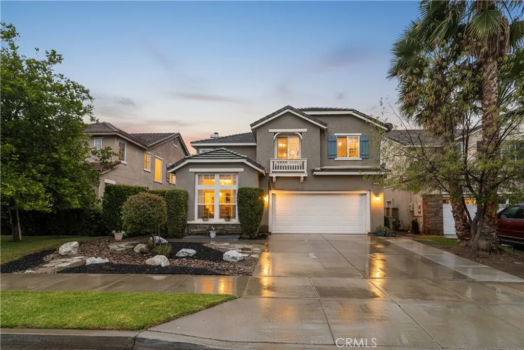 34221 Toyon Ct, Lake Elsinore, California 92532 home-pic-2