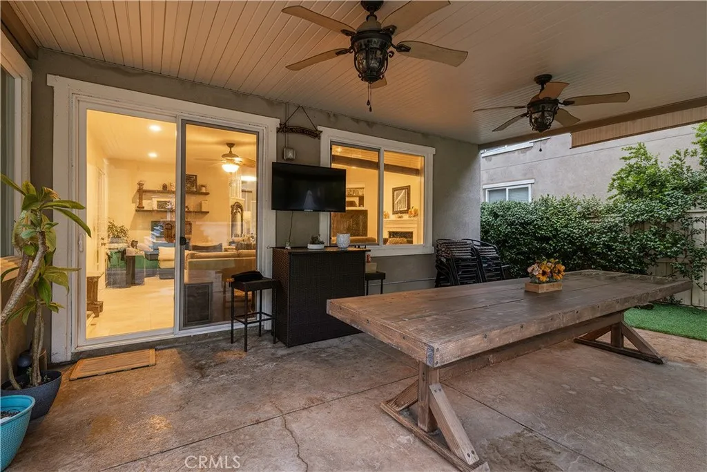 34221 Toyon Ct, Lake Elsinore, California 92532 home-pic-25