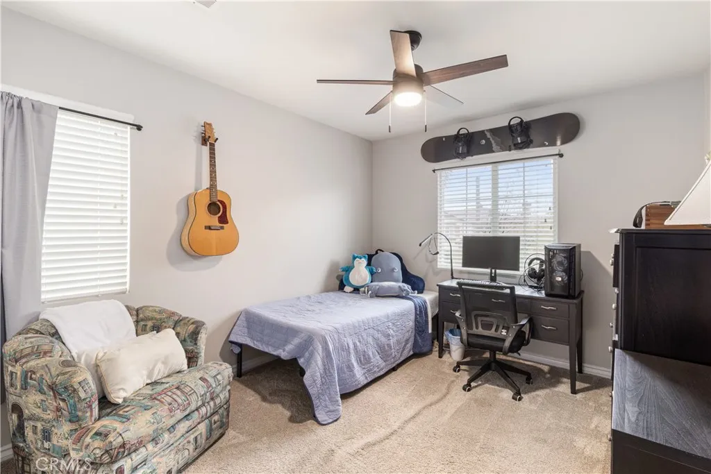 34221 Toyon Ct, Lake Elsinore, California 92532 home-pic-22