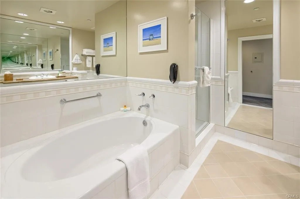 1300 The Strand 333, Hermosa Beach, California 90254 home-pic-19