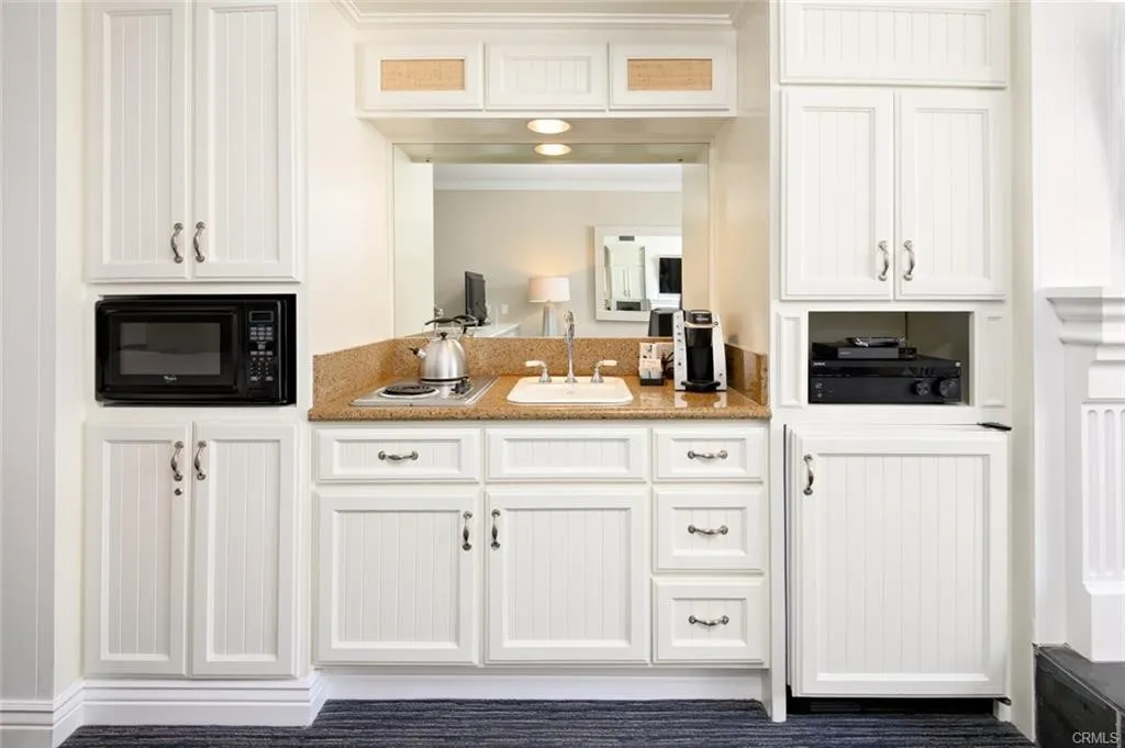 1300 The Strand 333, Hermosa Beach, California 90254 home-pic-15